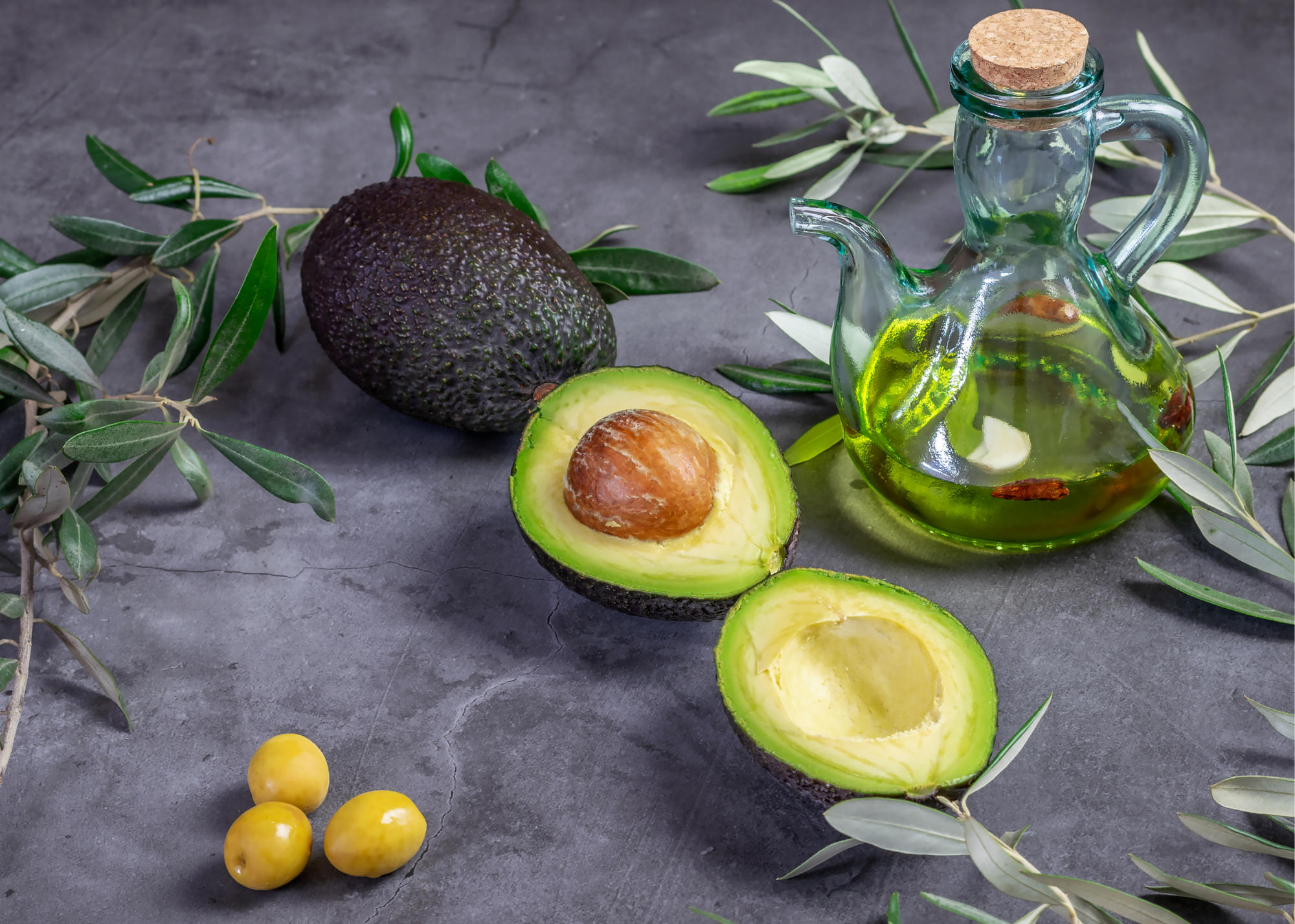 avocado-oil-vs-olive-oil.png